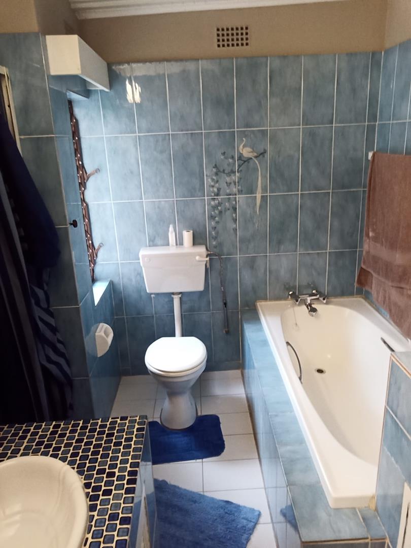 To Let 2 Bedroom Property for Rent in Robin Hills Gauteng