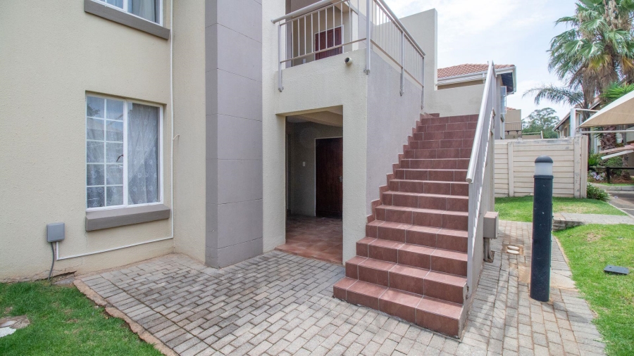 2 Bedroom Property for Sale in Goedeburg Gauteng