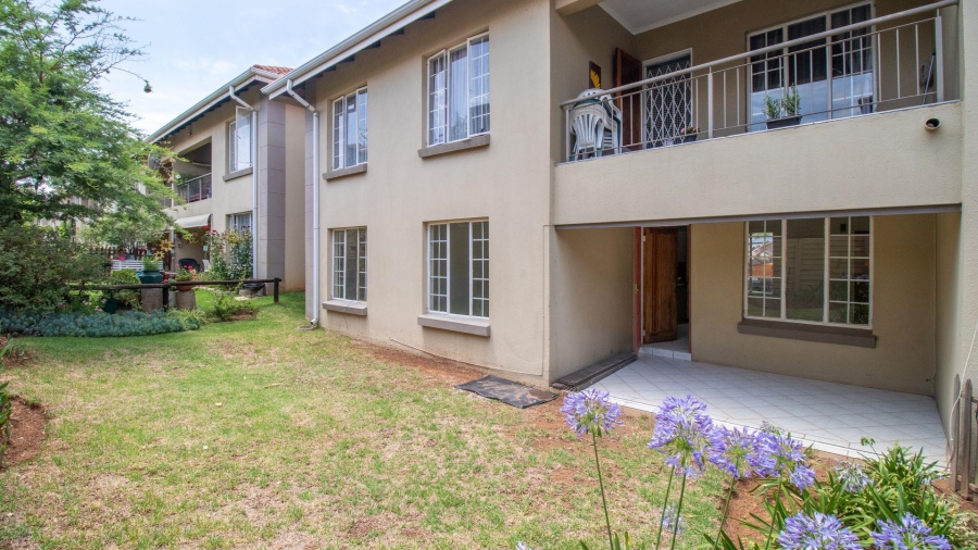 2 Bedroom Property for Sale in Goedeburg Gauteng