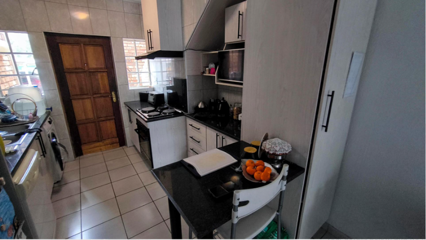 To Let 3 Bedroom Property for Rent in Brackenhurst Gauteng