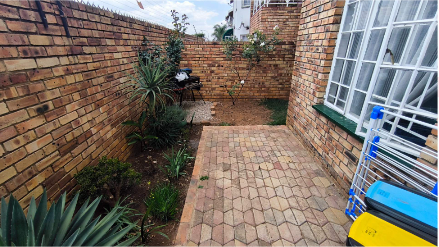 To Let 3 Bedroom Property for Rent in Brackenhurst Gauteng