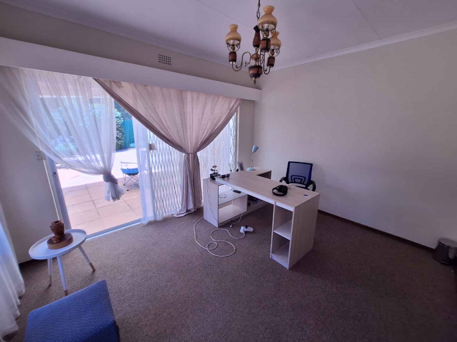 To Let 3 Bedroom Property for Rent in Northcliff Gauteng