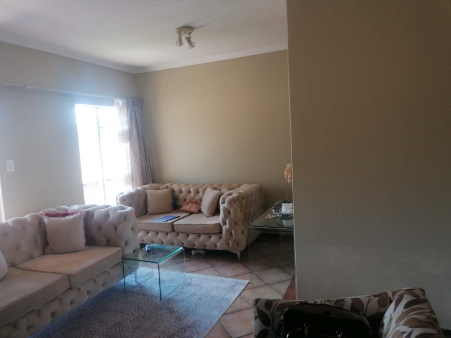 2 Bedroom Property for Sale in Equestria Gauteng