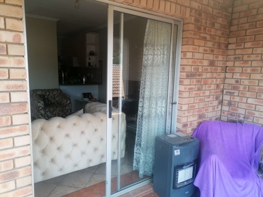 2 Bedroom Property for Sale in Equestria Gauteng