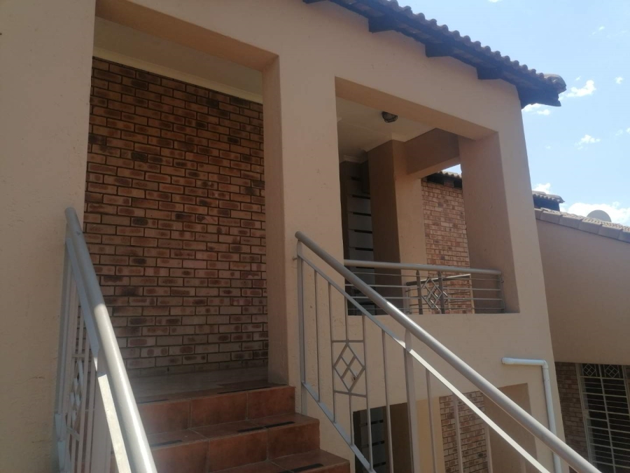 2 Bedroom Property for Sale in Equestria Gauteng