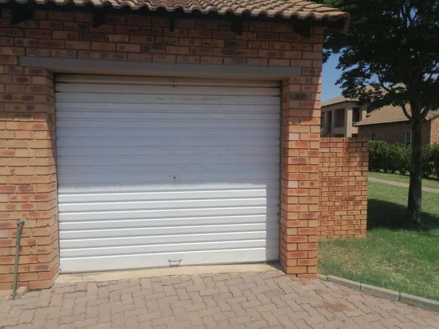 2 Bedroom Property for Sale in Equestria Gauteng