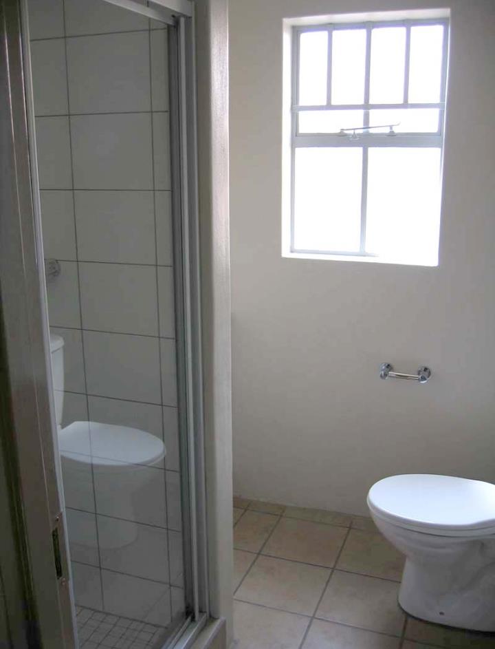 To Let 1 Bedroom Property for Rent in Houghton Gauteng