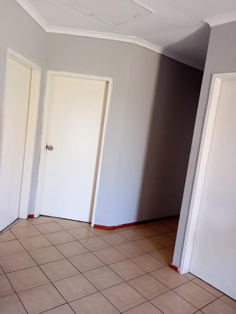 To Let 3 Bedroom Property for Rent in Sharon Park Gauteng