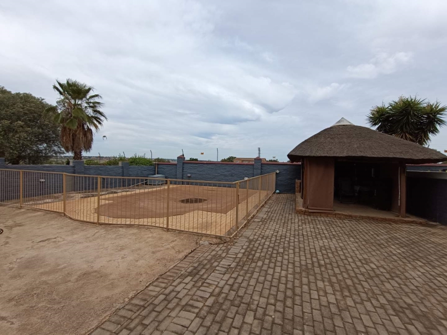 3 Bedroom Property for Sale in Heuwelsig Estate Gauteng