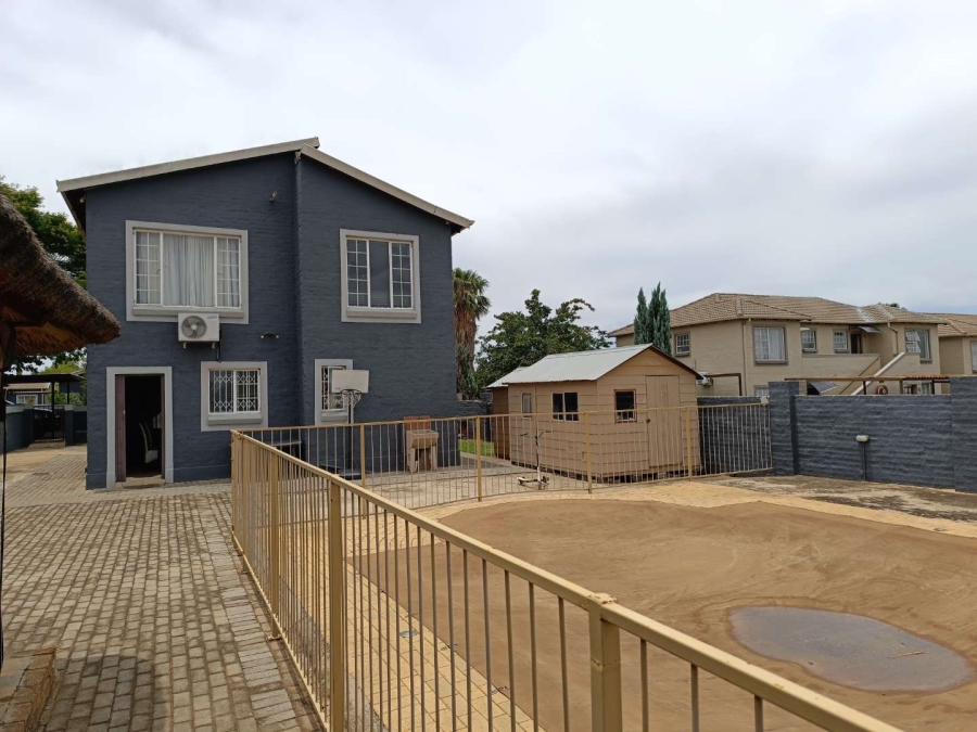 3 Bedroom Property for Sale in Heuwelsig Estate Gauteng