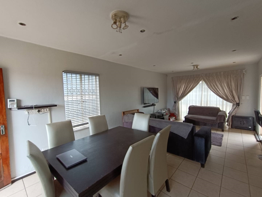 3 Bedroom Property for Sale in Heuwelsig Estate Gauteng