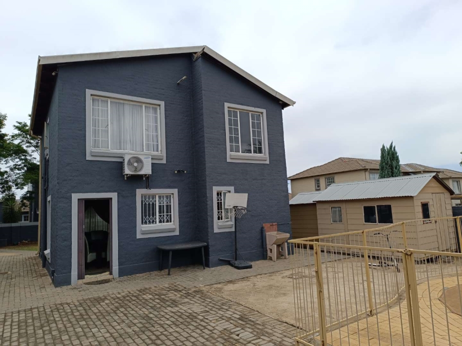 3 Bedroom Property for Sale in Heuwelsig Estate Gauteng