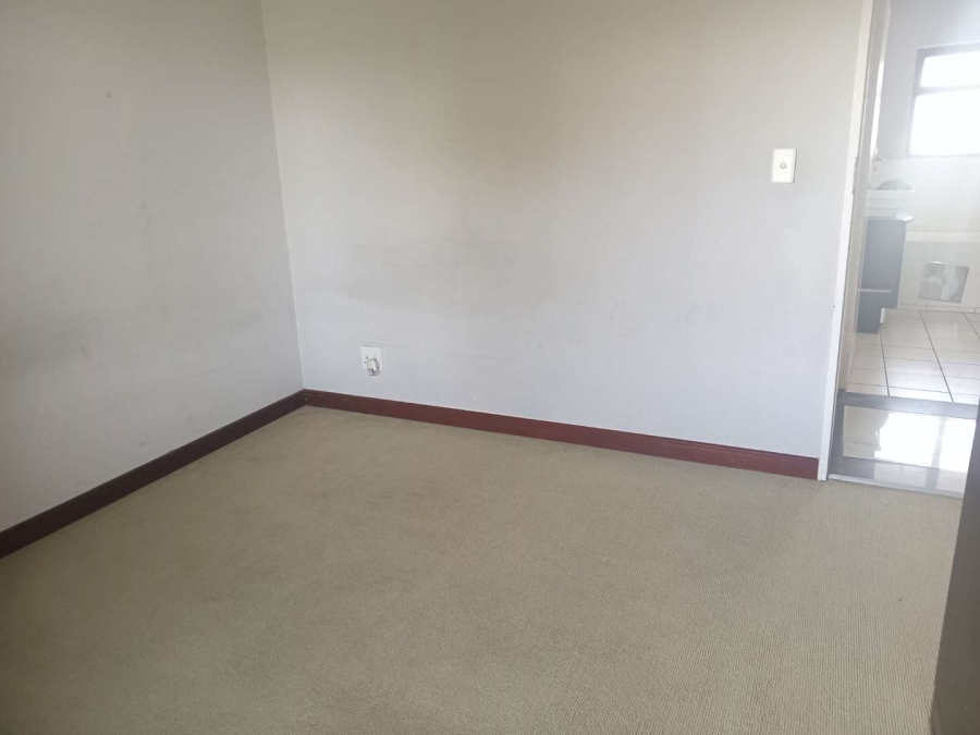 To Let 2 Bedroom Property for Rent in Noordwyk Gauteng