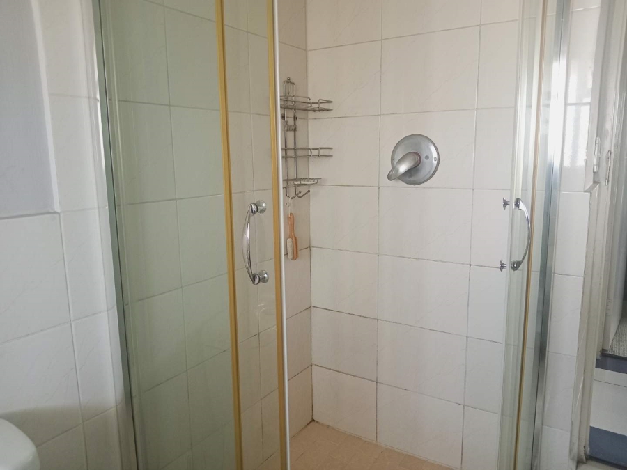 To Let 2 Bedroom Property for Rent in Noordwyk Gauteng