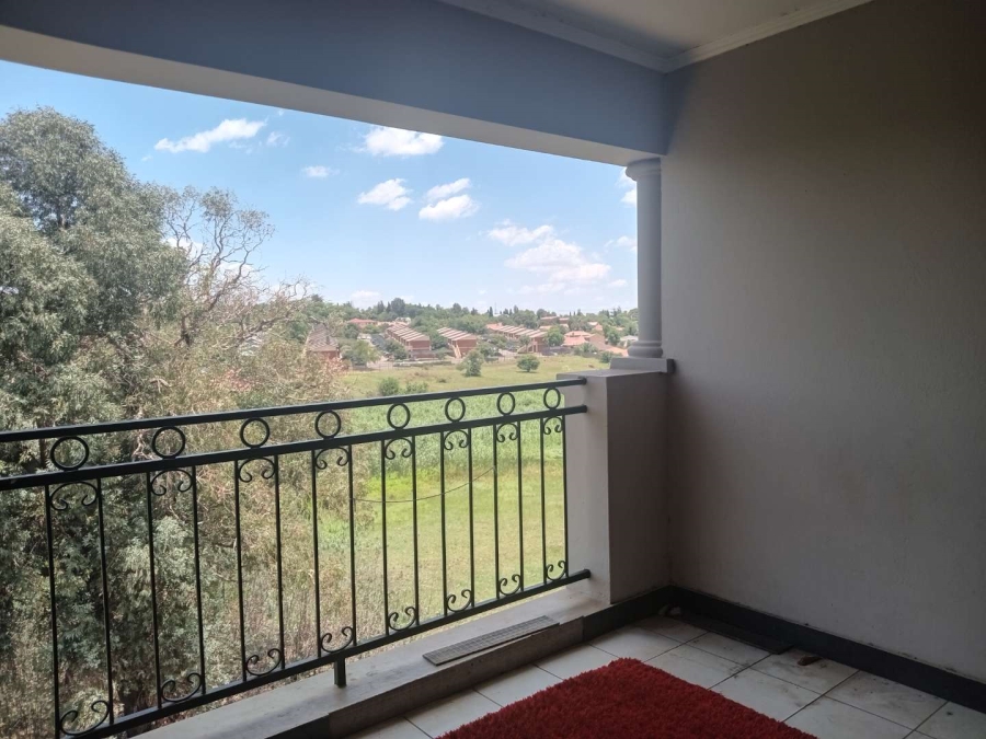 To Let 2 Bedroom Property for Rent in Noordwyk Gauteng