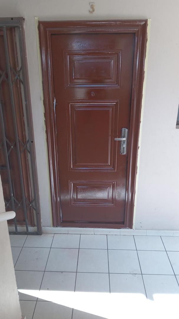 To Let 2 Bedroom Property for Rent in Noordwyk Gauteng