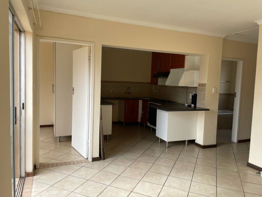 To Let 2 Bedroom Property for Rent in Noordwyk Gauteng