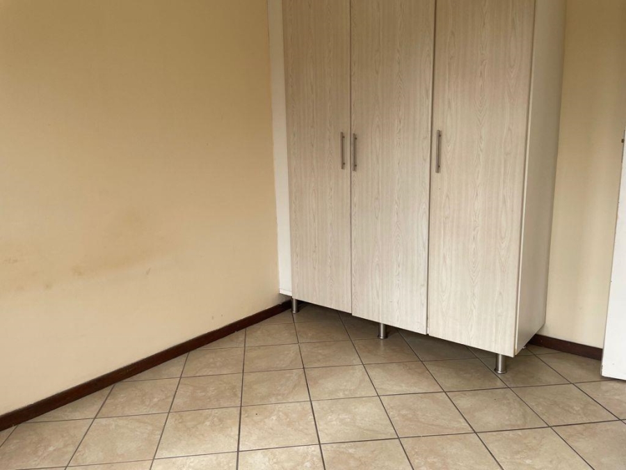 To Let 2 Bedroom Property for Rent in Noordwyk Gauteng