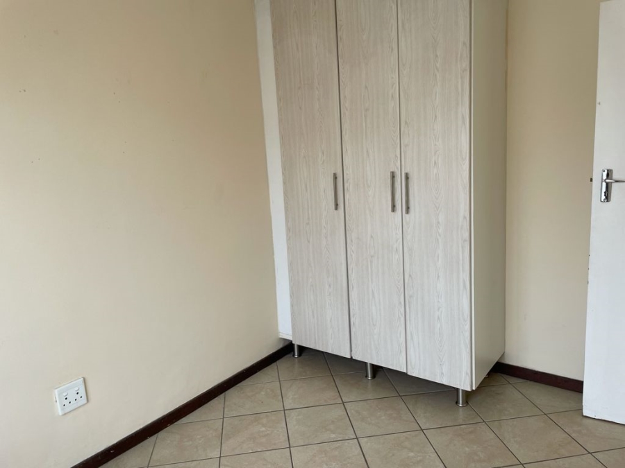 To Let 2 Bedroom Property for Rent in Noordwyk Gauteng