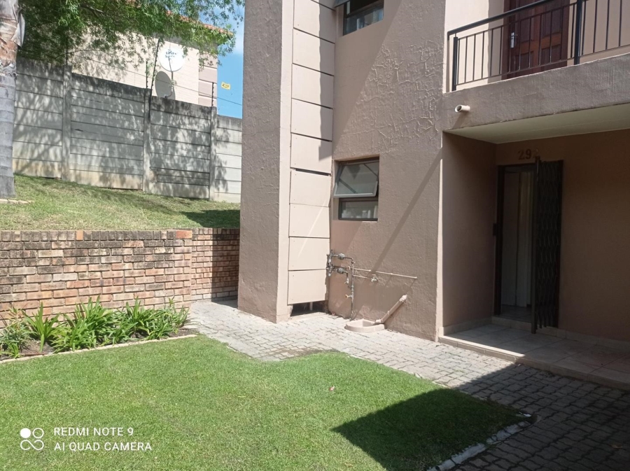 To Let 2 Bedroom Property for Rent in Noordhang Gauteng