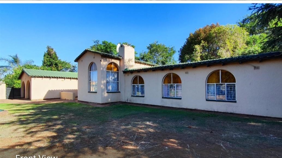 4 Bedroom Property for Sale in Bonaero Park Gauteng