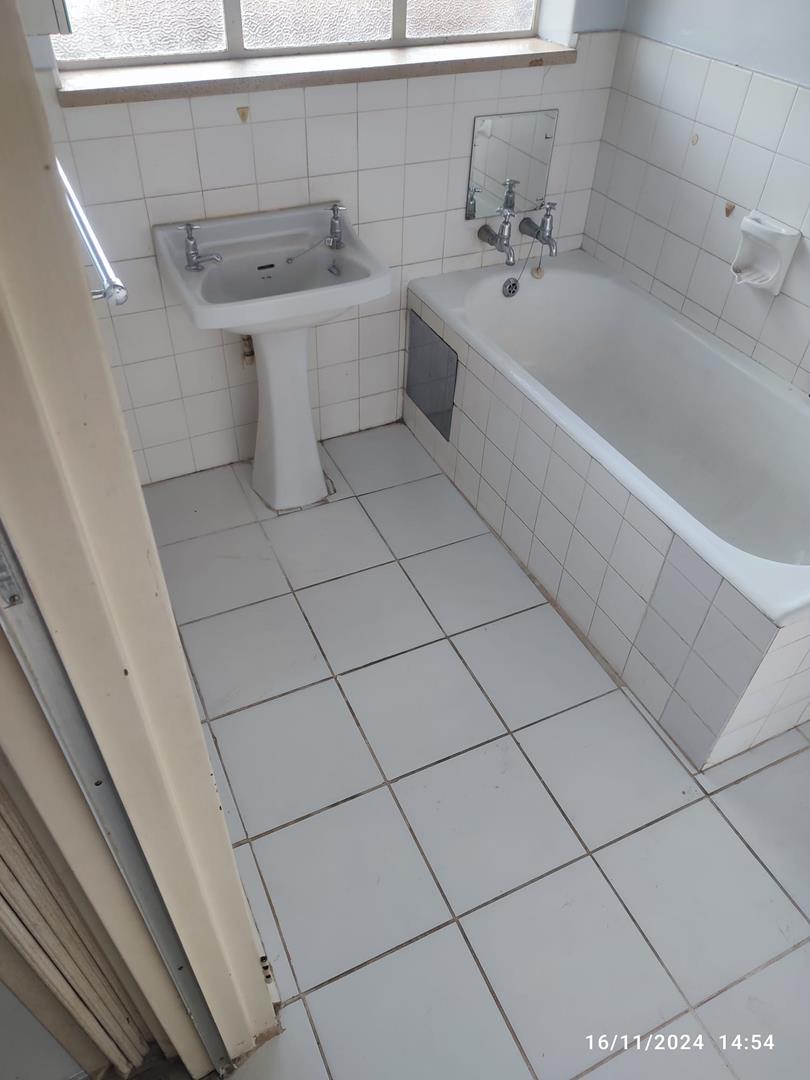 To Let 2 Bedroom Property for Rent in Dawnview Gauteng