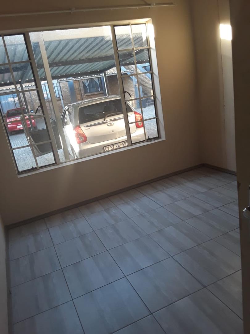 To Let 3 Bedroom Property for Rent in Elspark Gauteng