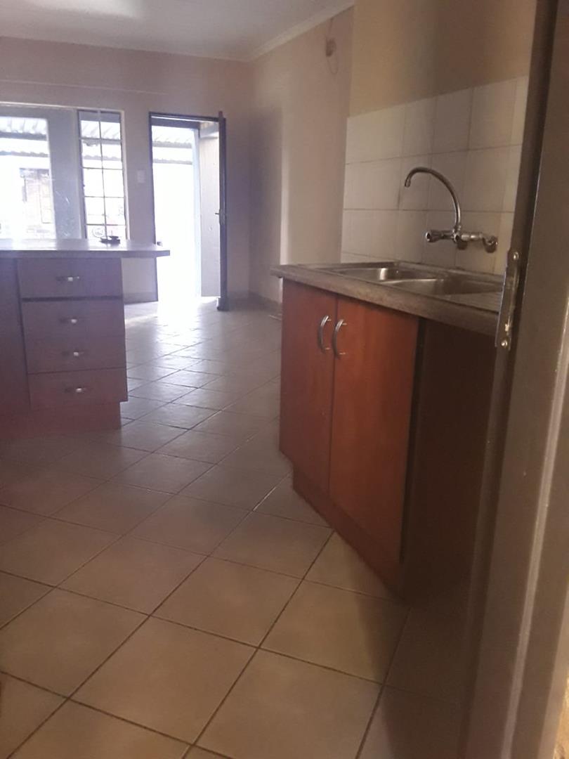 To Let 3 Bedroom Property for Rent in Elspark Gauteng