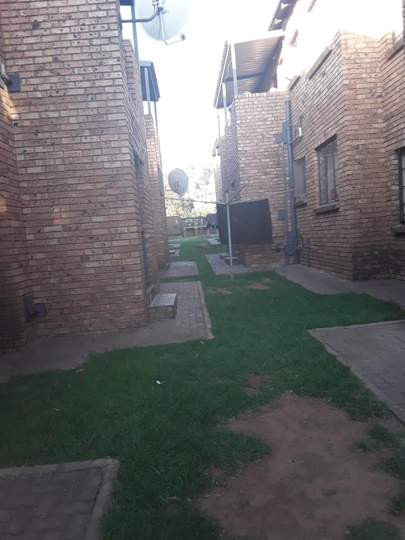 To Let 3 Bedroom Property for Rent in Elspark Gauteng