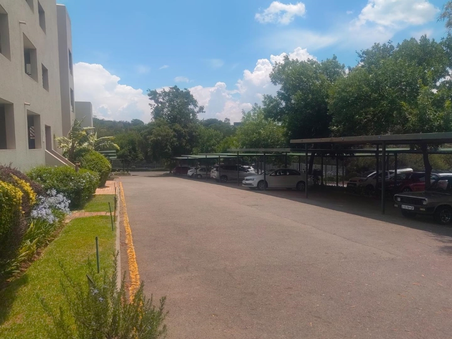 To Let 1 Bedroom Property for Rent in Bryanston Gauteng