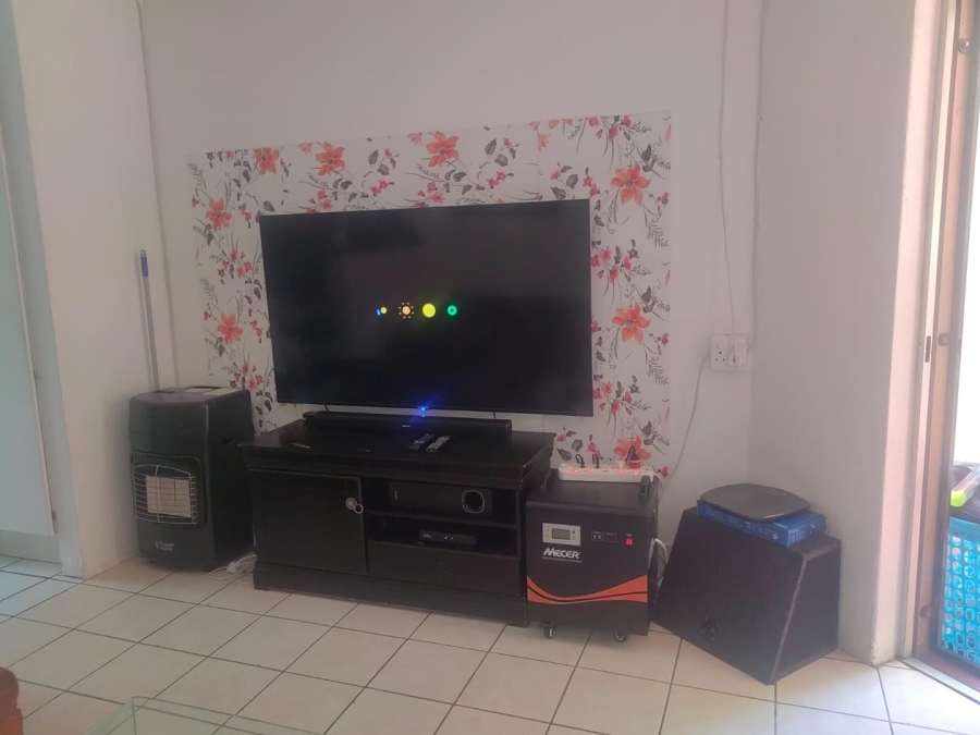 To Let 1 Bedroom Property for Rent in Bryanston Gauteng