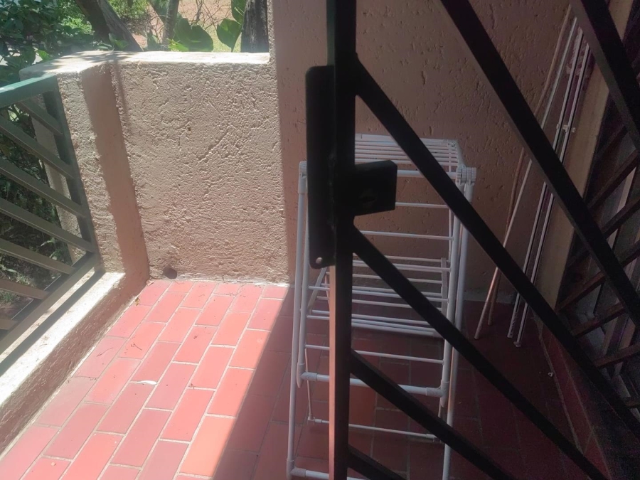 To Let 1 Bedroom Property for Rent in Bryanston Gauteng