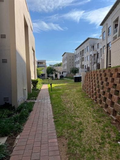 To Let 2 Bedroom Property for Rent in Paulshof Gauteng