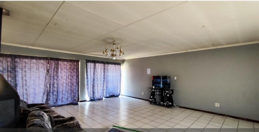 4 Bedroom Property for Sale in Birch Acres Gauteng