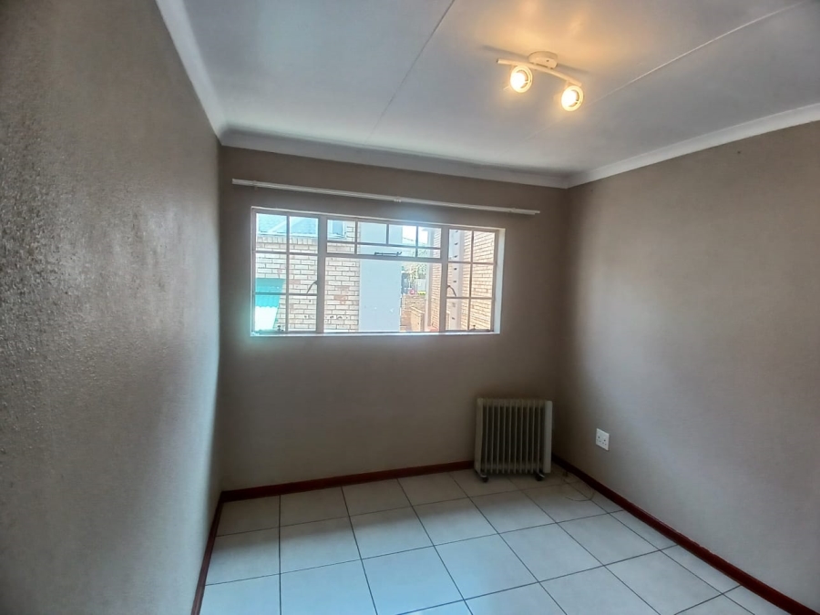 2 Bedroom Property for Sale in Primrose Hill Gauteng