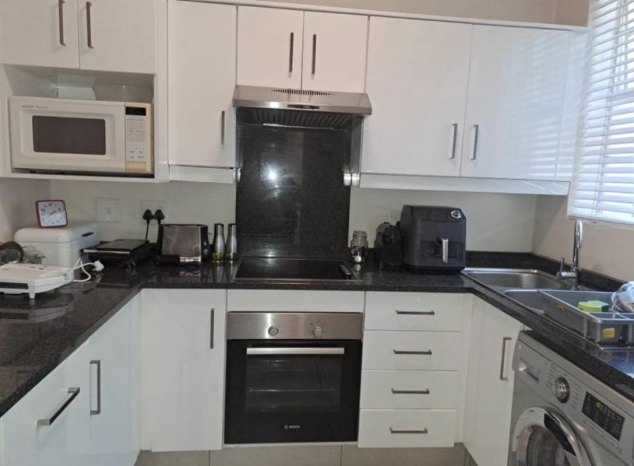 To Let 2 Bedroom Property for Rent in Sandton Central Gauteng