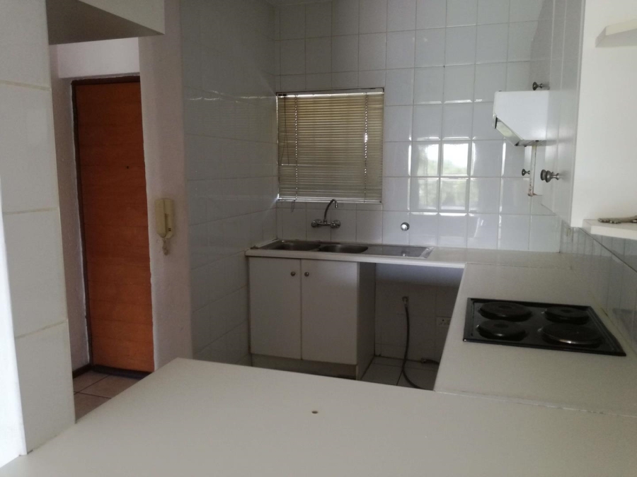 To Let 2 Bedroom Property for Rent in Blackheath Gauteng