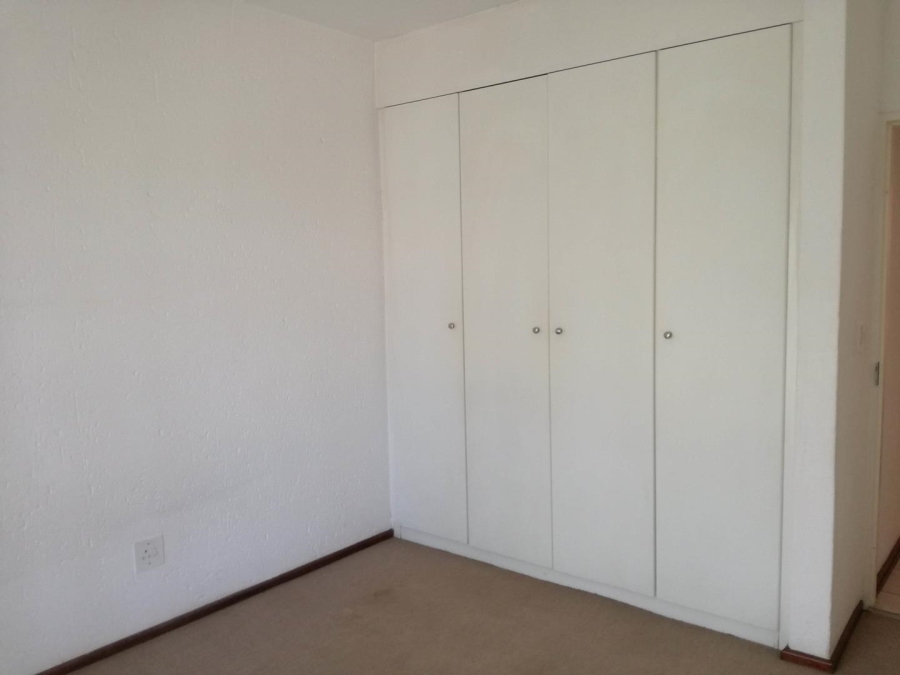 To Let 2 Bedroom Property for Rent in Blackheath Gauteng