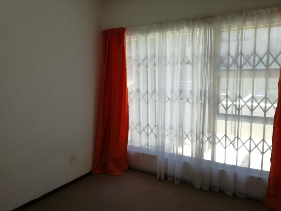 To Let 2 Bedroom Property for Rent in Blackheath Gauteng