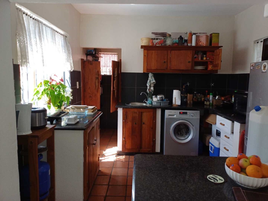 To Let 1 Bedroom Property for Rent in Robindale Gauteng