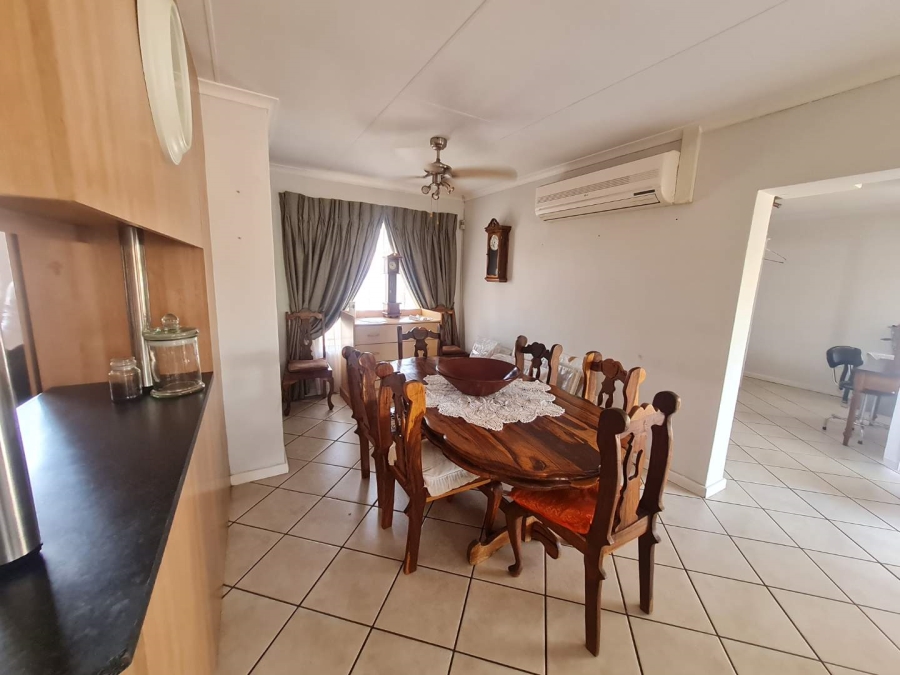 2 Bedroom Property for Sale in Eldoraigne Gauteng