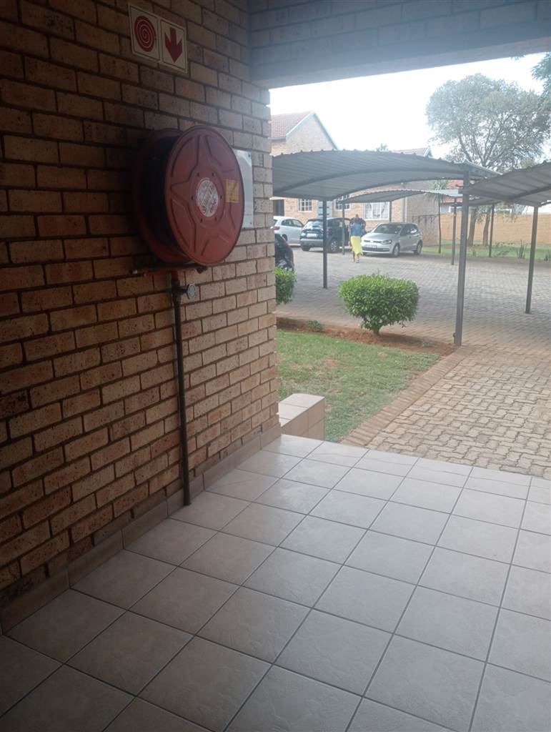 To Let 2 Bedroom Property for Rent in Northgate Gauteng