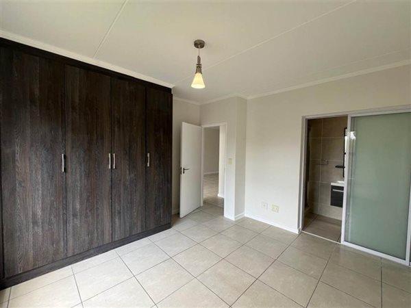 To Let 3 Bedroom Property for Rent in Olivedale Gauteng