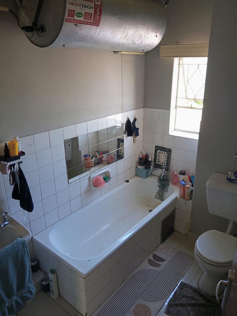 2 Bedroom Property for Sale in Haddon Gauteng