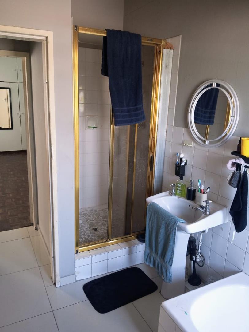 2 Bedroom Property for Sale in Haddon Gauteng