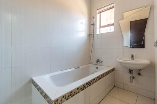 3 Bedroom Property for Sale in Palm Ridge Gauteng