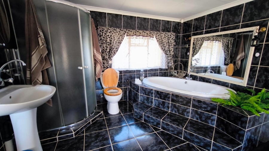 3 Bedroom Property for Sale in Albertsdal Gauteng