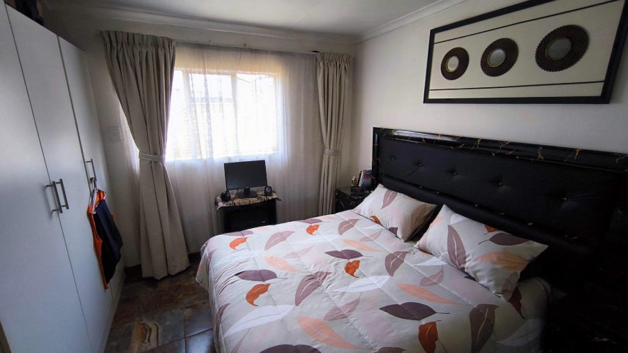 3 Bedroom Property for Sale in Albertsdal Gauteng