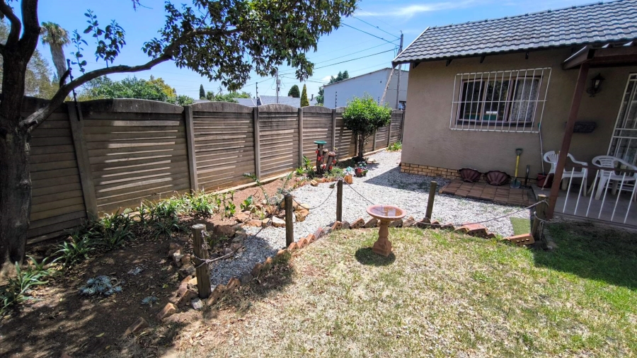 3 Bedroom Property for Sale in Albertsdal Gauteng