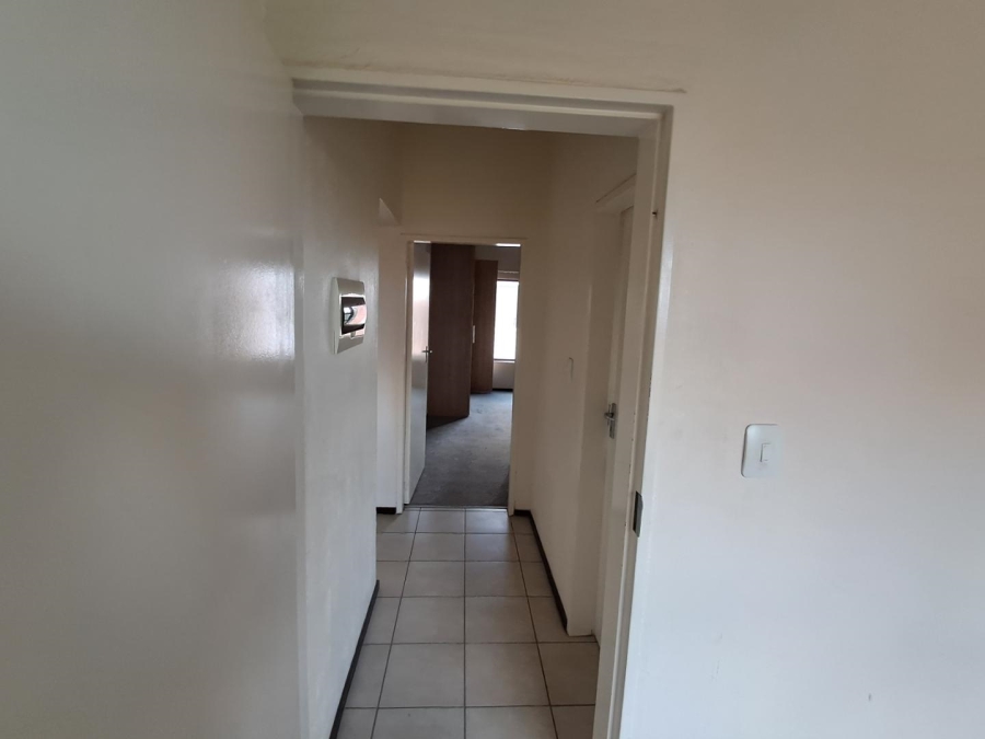 To Let 2 Bedroom Property for Rent in Northwold Gauteng